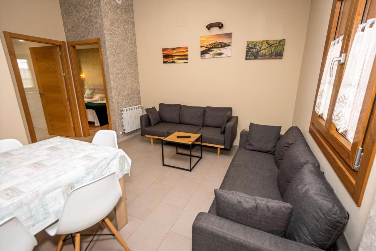 Apartamentos Navalin Тапия-де-Касарьего Экстерьер фото