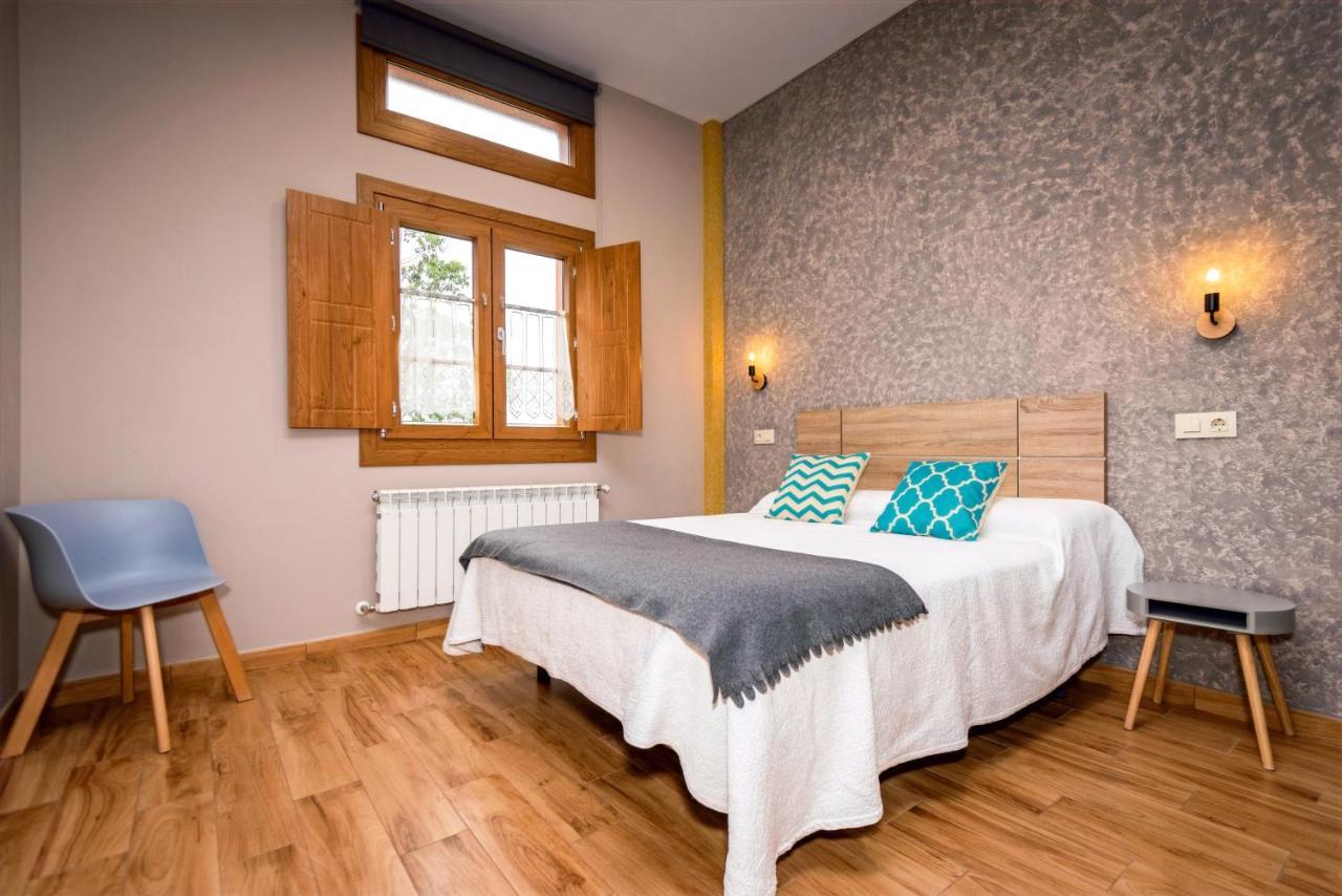 Apartamentos Navalin Тапия-де-Касарьего Экстерьер фото