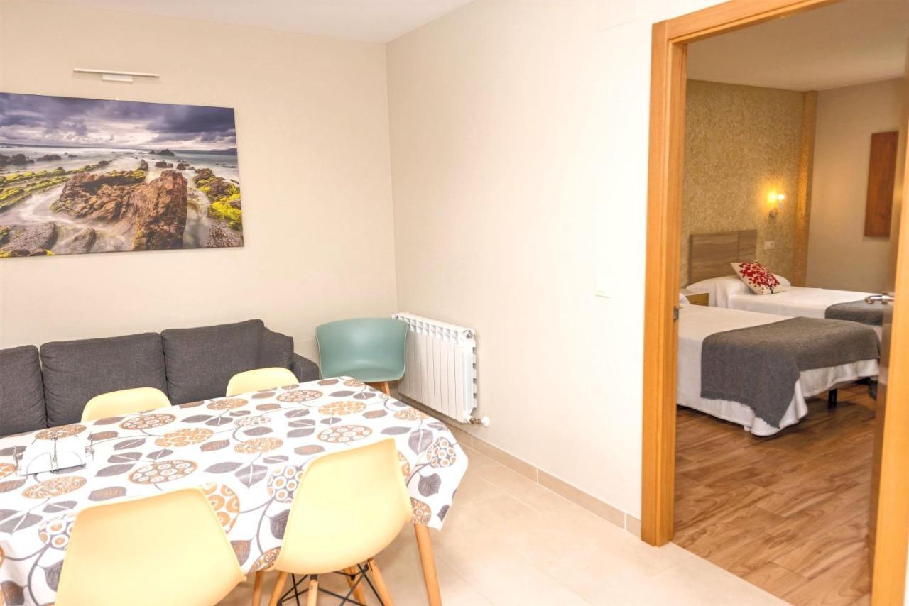 Apartamentos Navalin Тапия-де-Касарьего Экстерьер фото