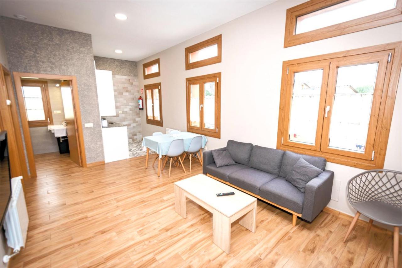 Apartamentos Navalin Тапия-де-Касарьего Экстерьер фото